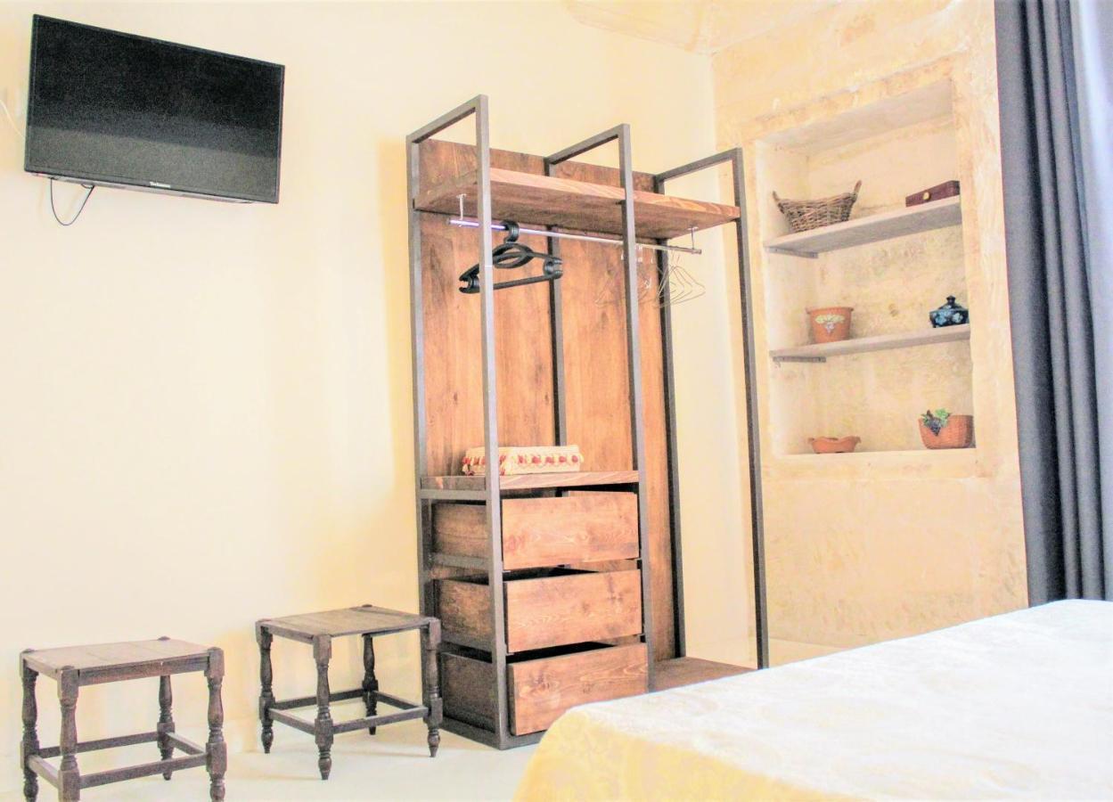 Dimora Vico Dei Nohi Panzió Lecce Kültér fotó