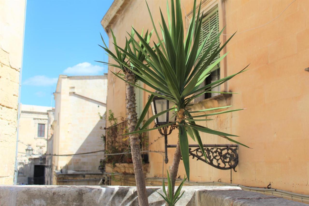 Dimora Vico Dei Nohi Panzió Lecce Kültér fotó